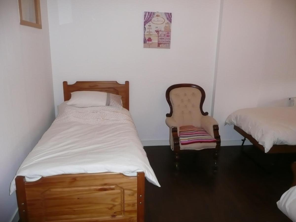 Maison Blanc Bed & Breakfast Gibourne Bagian luar foto