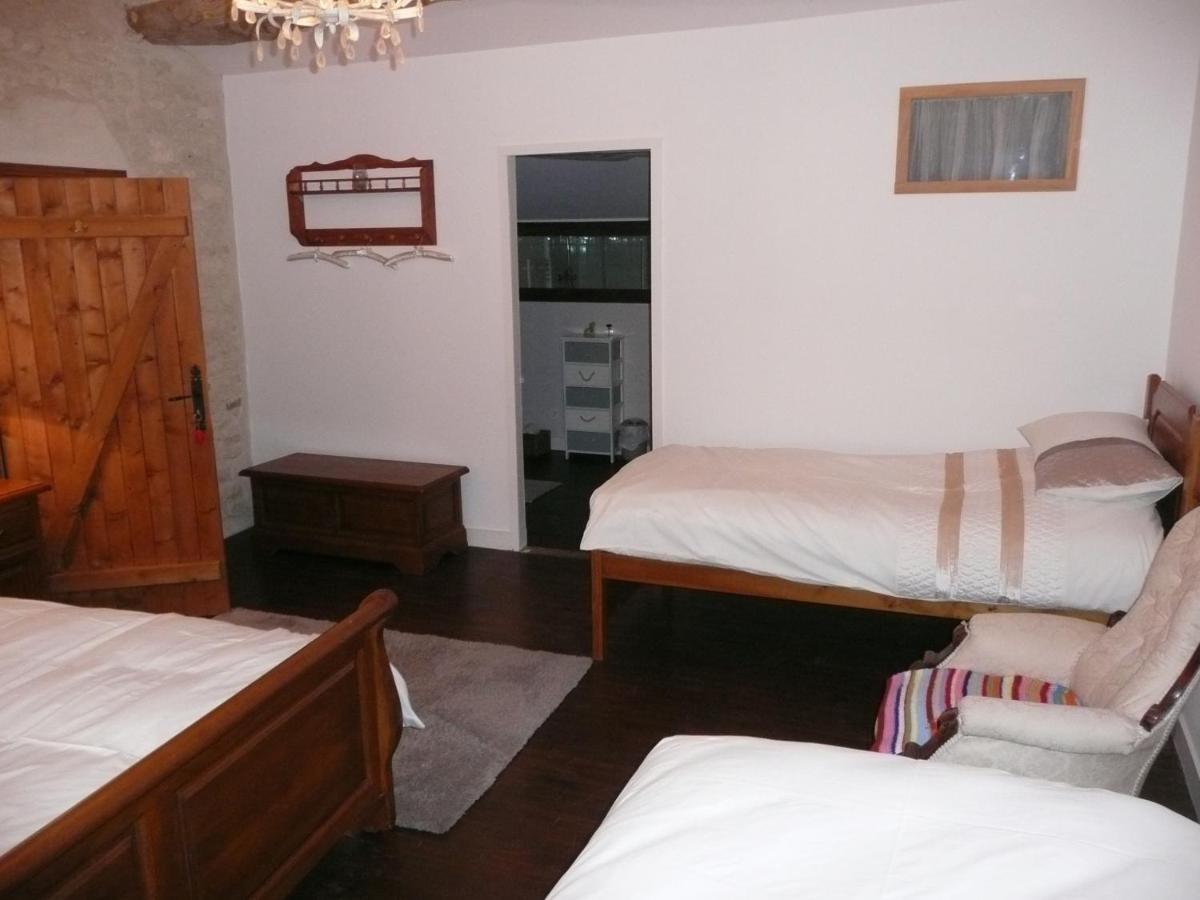 Maison Blanc Bed & Breakfast Gibourne Bagian luar foto