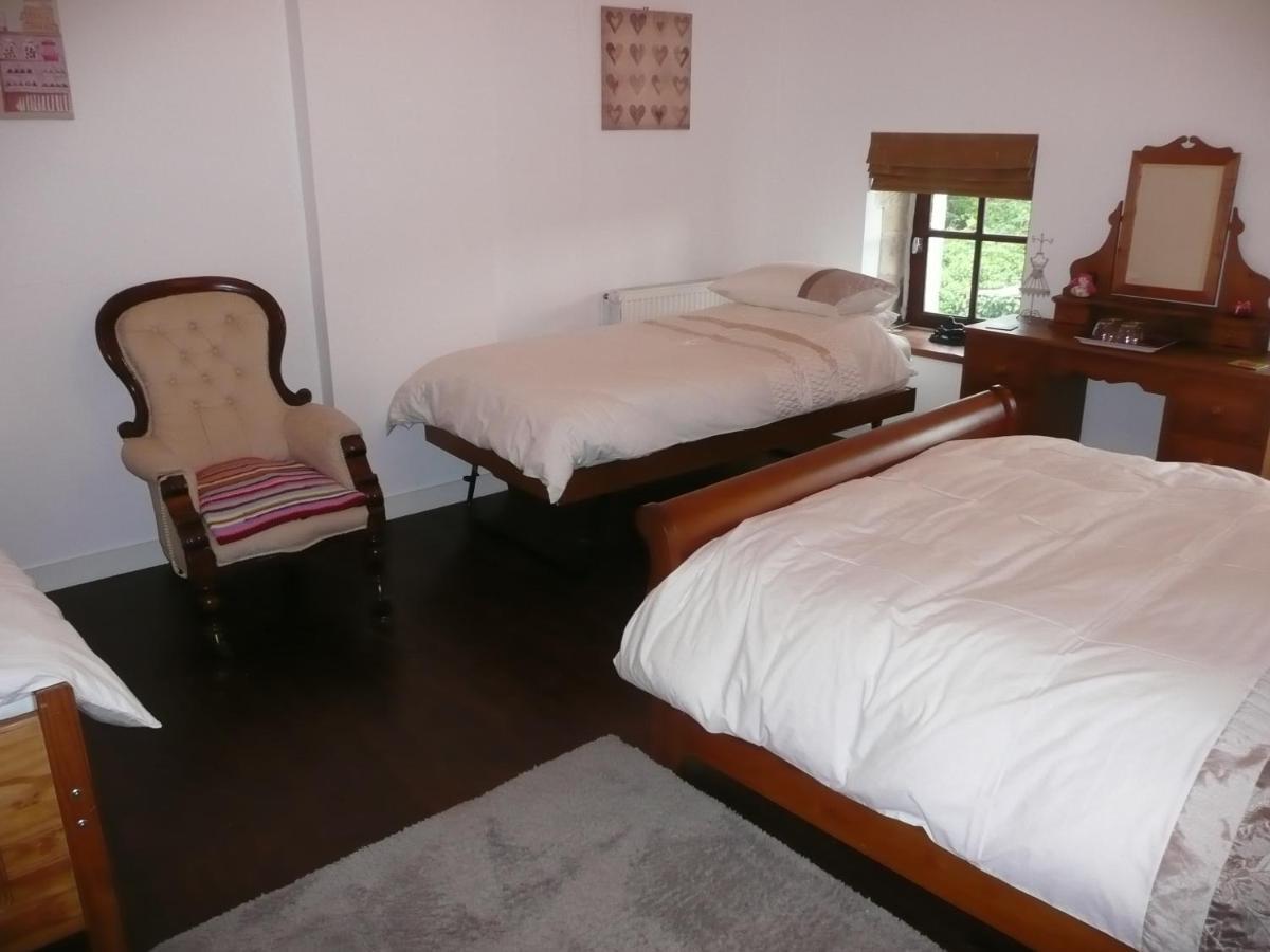 Maison Blanc Bed & Breakfast Gibourne Bagian luar foto