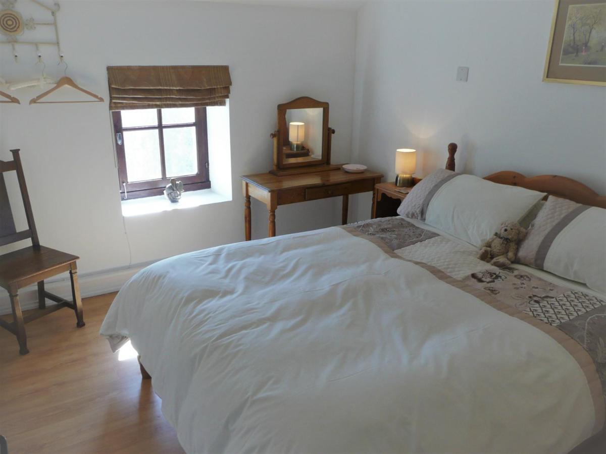 Maison Blanc Bed & Breakfast Gibourne Bagian luar foto