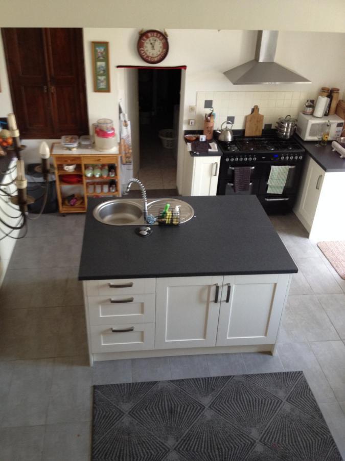 Maison Blanc Bed & Breakfast Gibourne Bagian luar foto